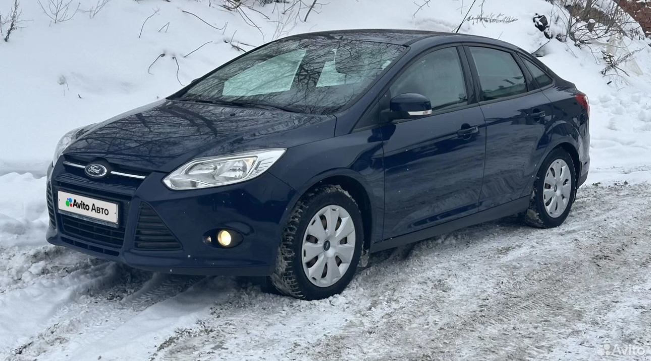 автомобиль Ford Focus 3 2012