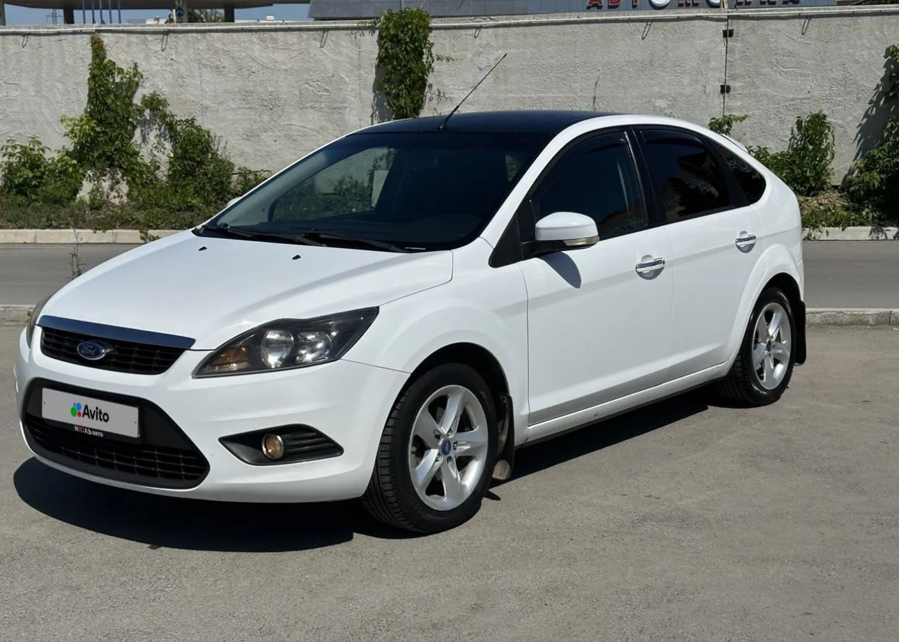 автомобиль Ford Focus 2 2011